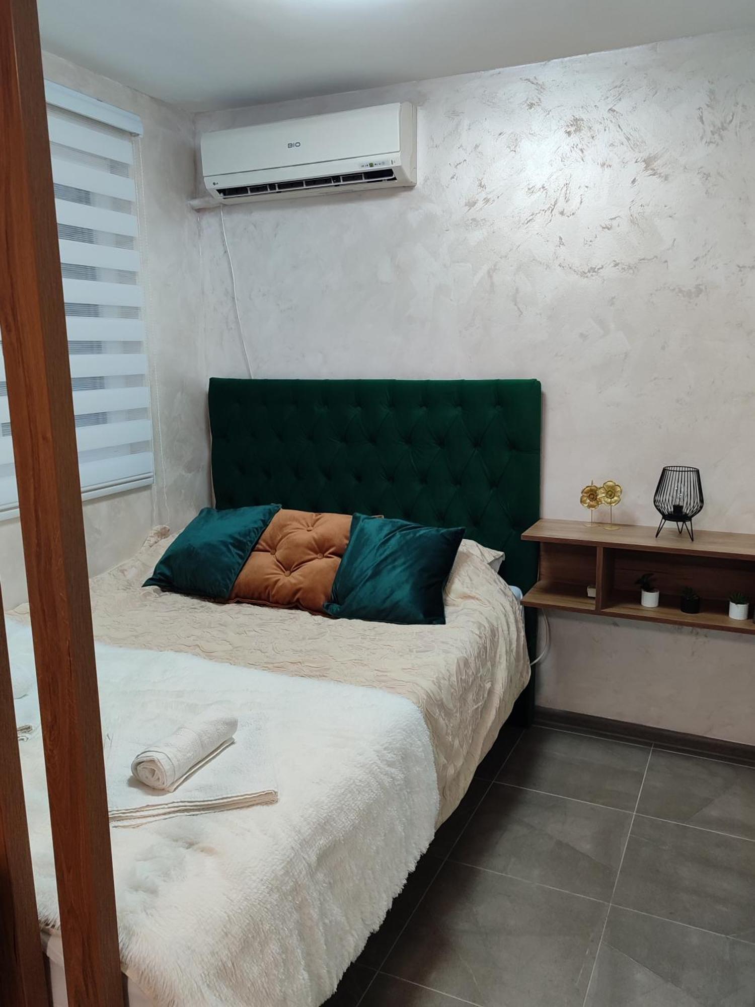 Studio Apartman Free Parking Rubikon Belgrado Exterior foto