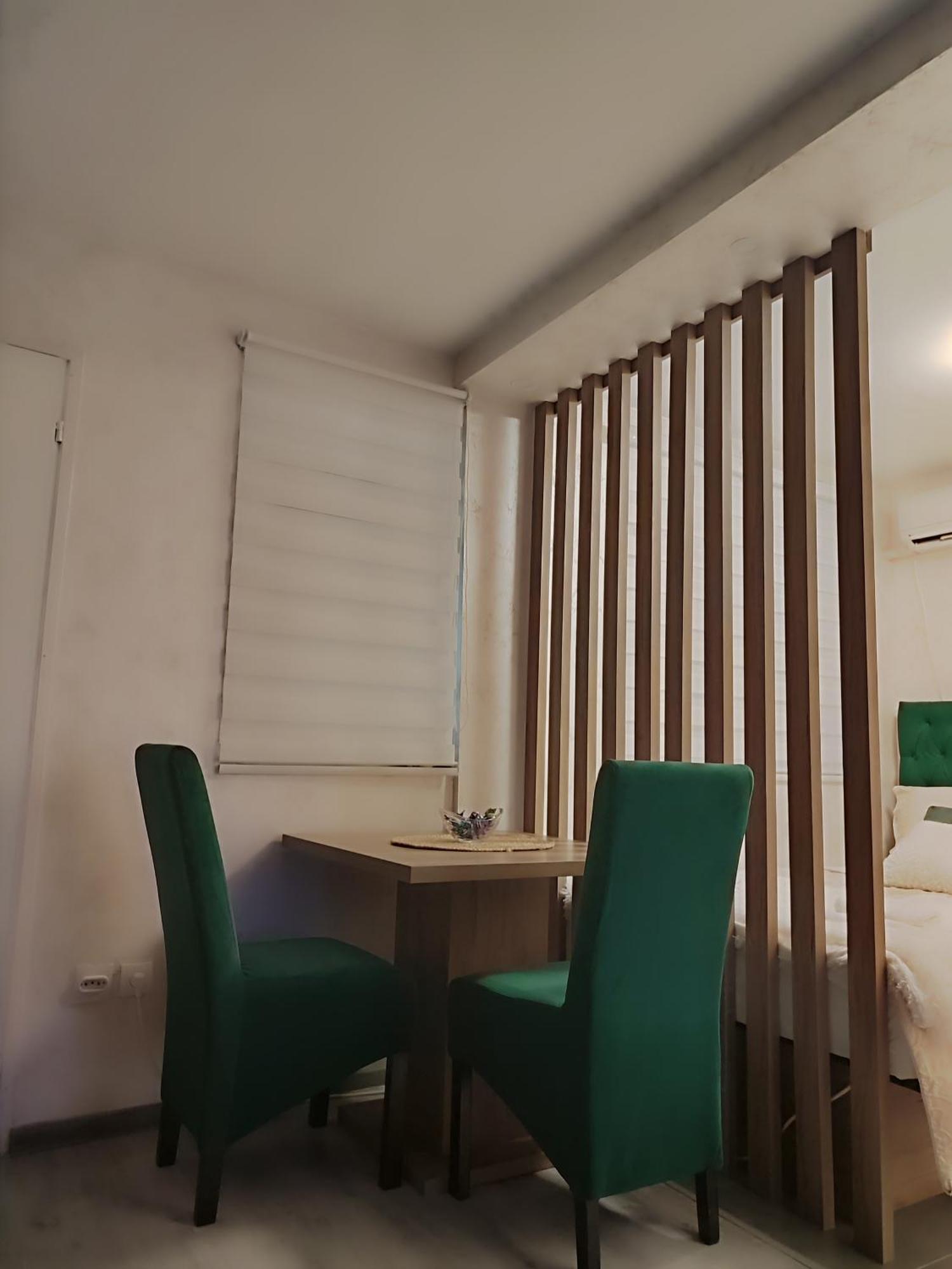 Studio Apartman Free Parking Rubikon Belgrado Exterior foto